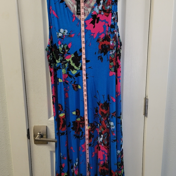 Summer dress - Picture 1 of 1